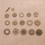Kép 1/2 - Fogaskerék, steampunk óra alkatrész szett, fityegő, medál, antik bronz színű, 17 db/cs