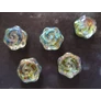 Kép 1/2 - Lila, zöld AB színjátszó, virág üveg gyöngy, 16x6 mm