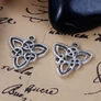 Kép 2/2 - Kelta kereszt fityegő, medál, antik ezüst színű, 24x22 mm