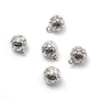 Kép 1/2 - Focilabda, labda fityegő, medál, antik ezüst színű, 14x11 mm