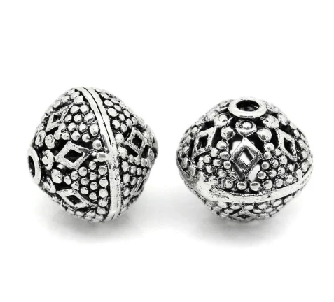 Mintás, áttört köztes, antik ezüst színű, 16x15 mm