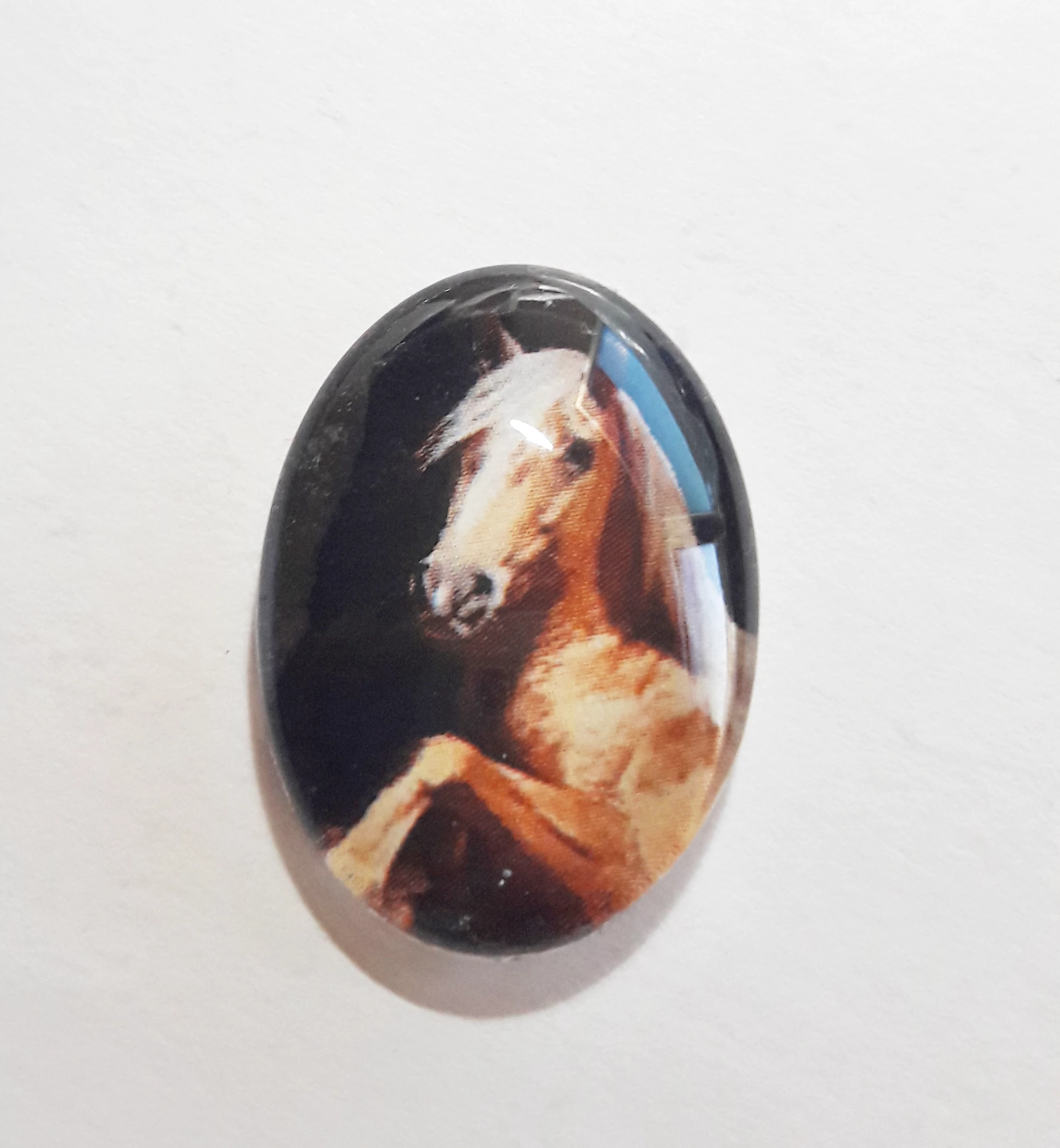 Ló mintás üveglencse, kaboson, 25x18 mm