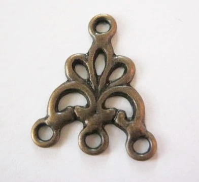 Díszes összekötő, fülbevalóalap, medálalap, vörösréz színű, 19x15 mm