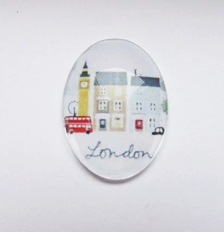 London mintás üveglencse, kaboson, 25x18 mm