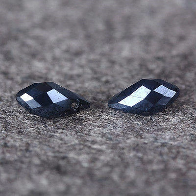 Fekete AB csiszolt csepp üveg gyöngy, 12x6 mm