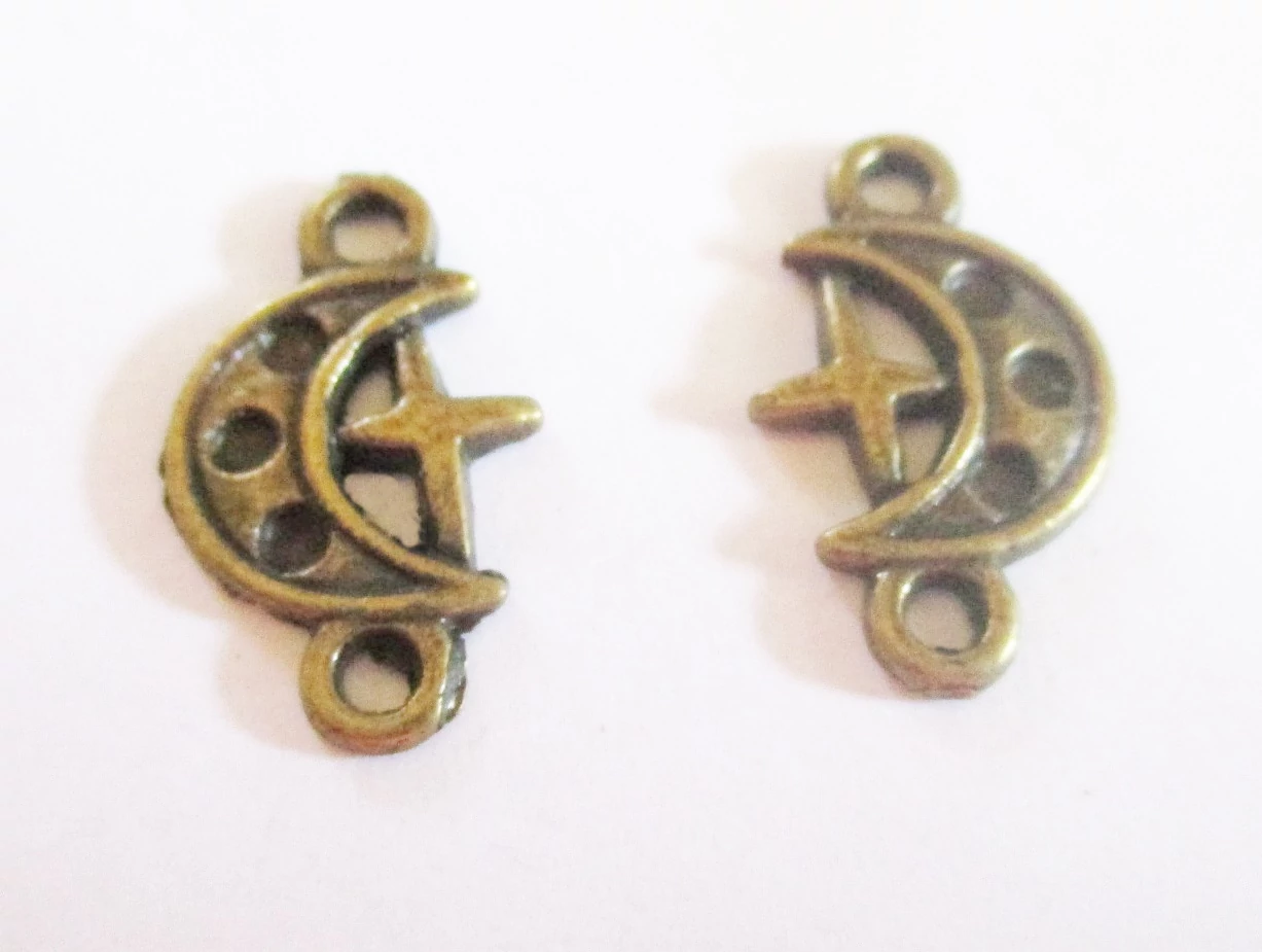 Hold csillag összekötő, fityegő, medál, antik bronz színű, 18x10 mm