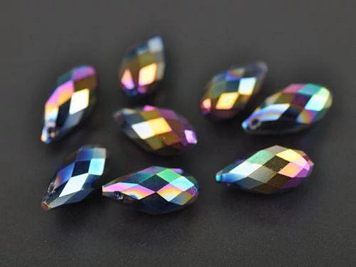 Metál színjátszó csiszolt csepp üveg gyöngy, 20x10 mm