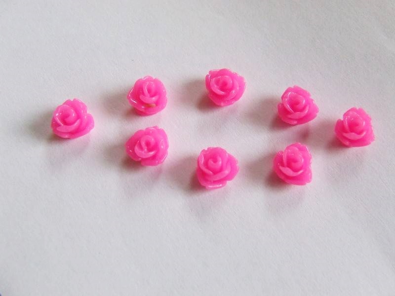 Műgyanta virág kaboson, fűzhető, rózsaszín, 7,5x6 mm