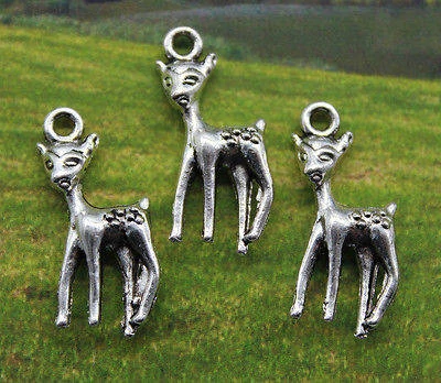 Őz, őzike fityegő, medál, antik ezüst színű, 23x12 mm