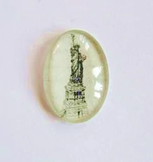New York, Szabadság-szobor mintás üveglencse, kaboson,25x18 mm