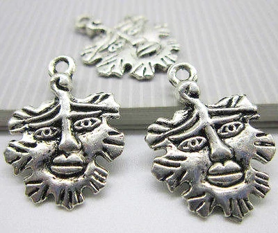 Levél, arc fityegő, medál, antik ezüst színű, 21x15 mm