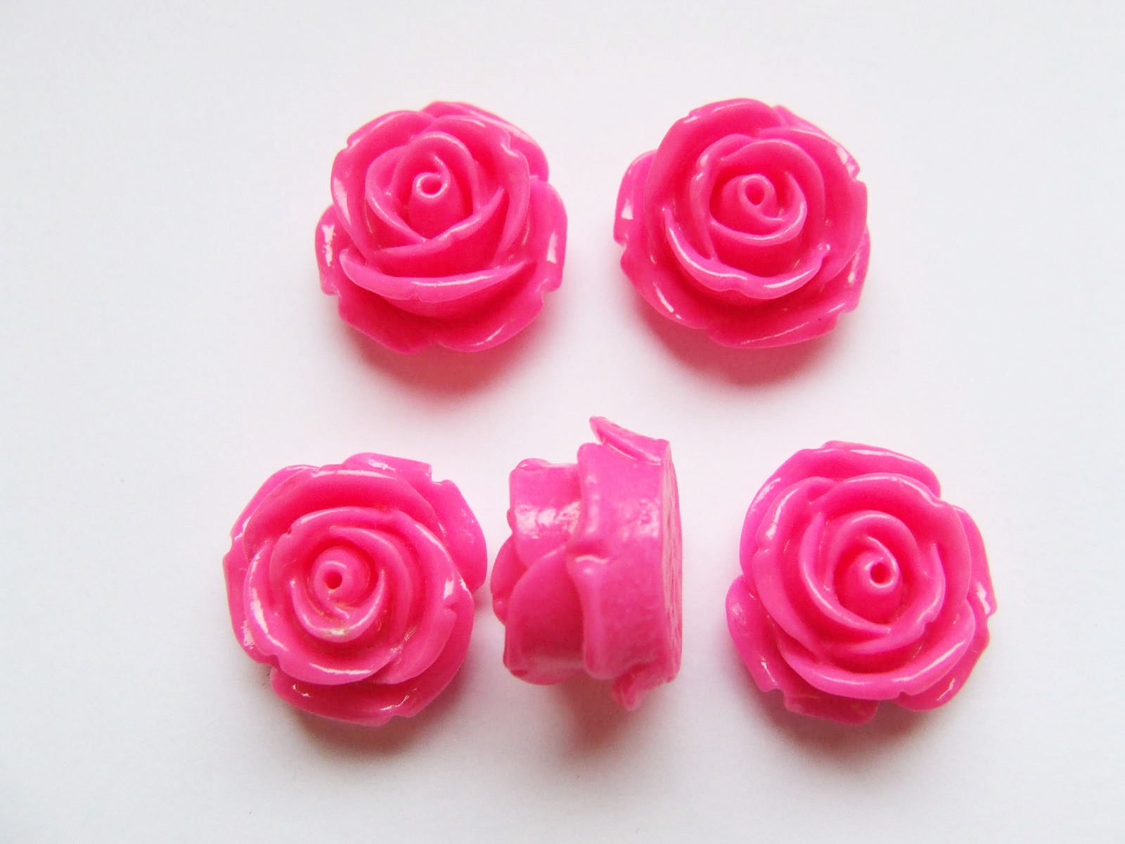 Műgyanta virág kaboson, rózsaszín, 20x11 mm