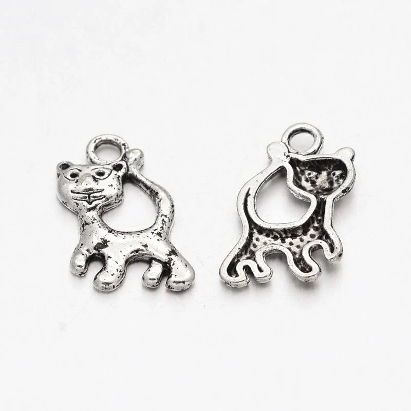 Macska, cica fityegő,medál, antik ezüst színű, 20x14 mm