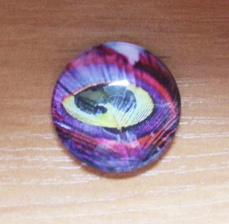 Páva toll mintás üveglencse, kaboson, 25 mm