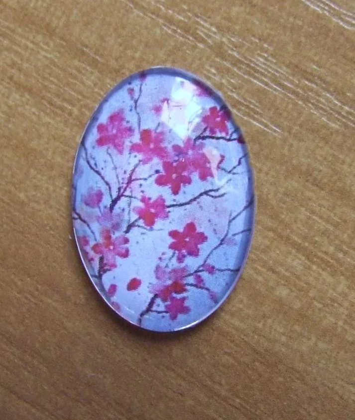 Cseresznye virág mintás üveglencse, kaboson, 25x18 mm