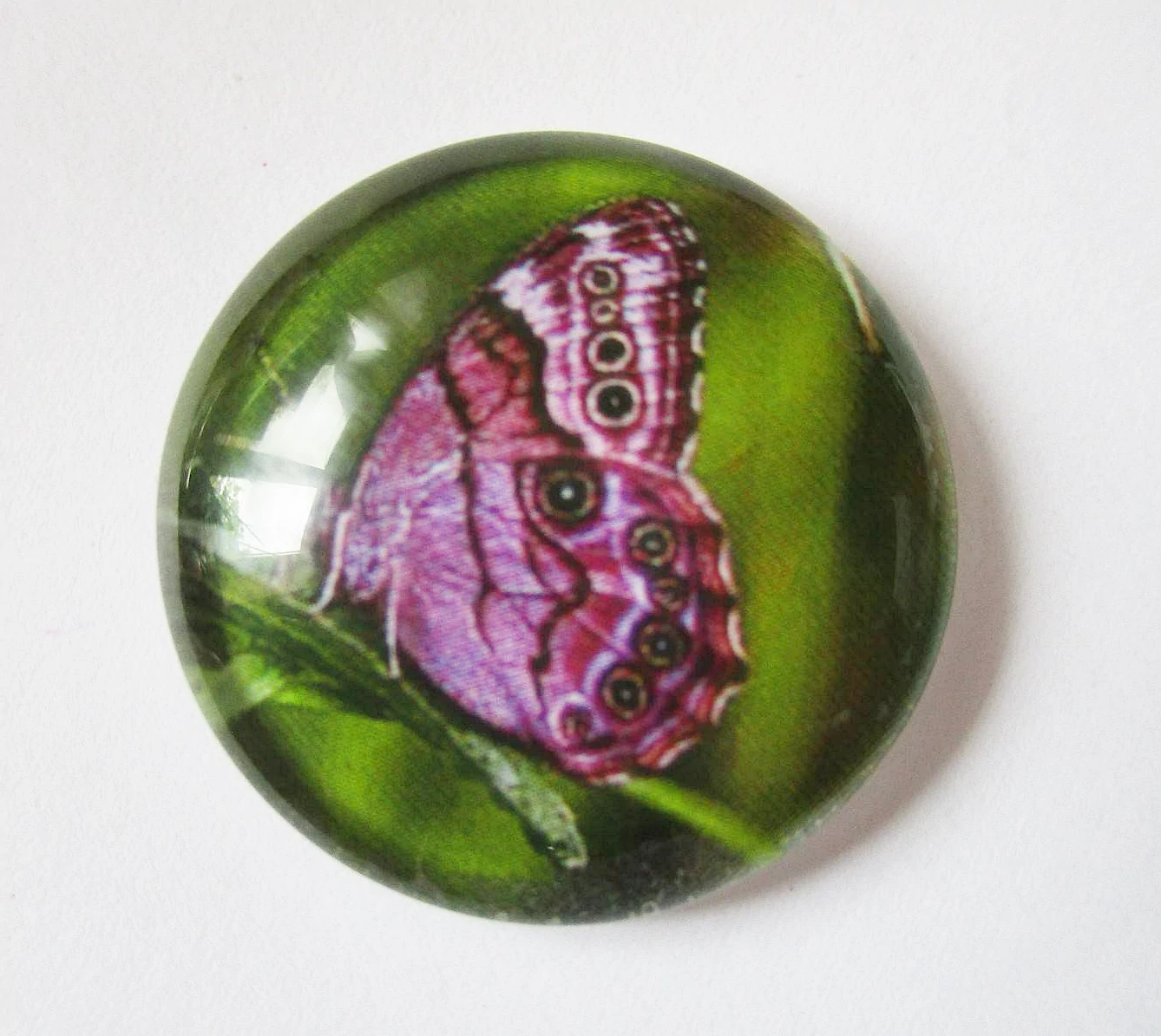 Lila lepke mintás üveglencse, kaboson, 25 mm