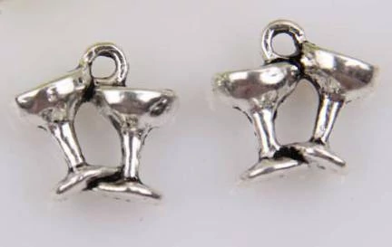 Pohár fityegő, medál, antik ezüst színű, 12x12x5 mm