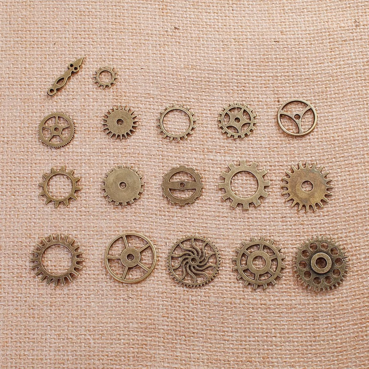 Fogaskerék, steampunk óra alkatrész szett, fityegő, medál, antik bronz színű, 17 db/cs