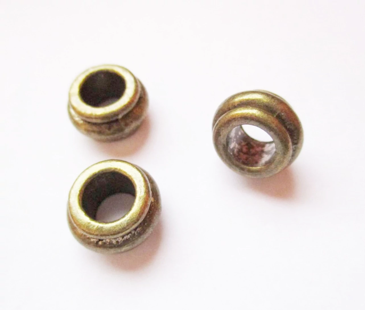 Nagy gyűrű köztes, antik bronz színű, 12x7 mm