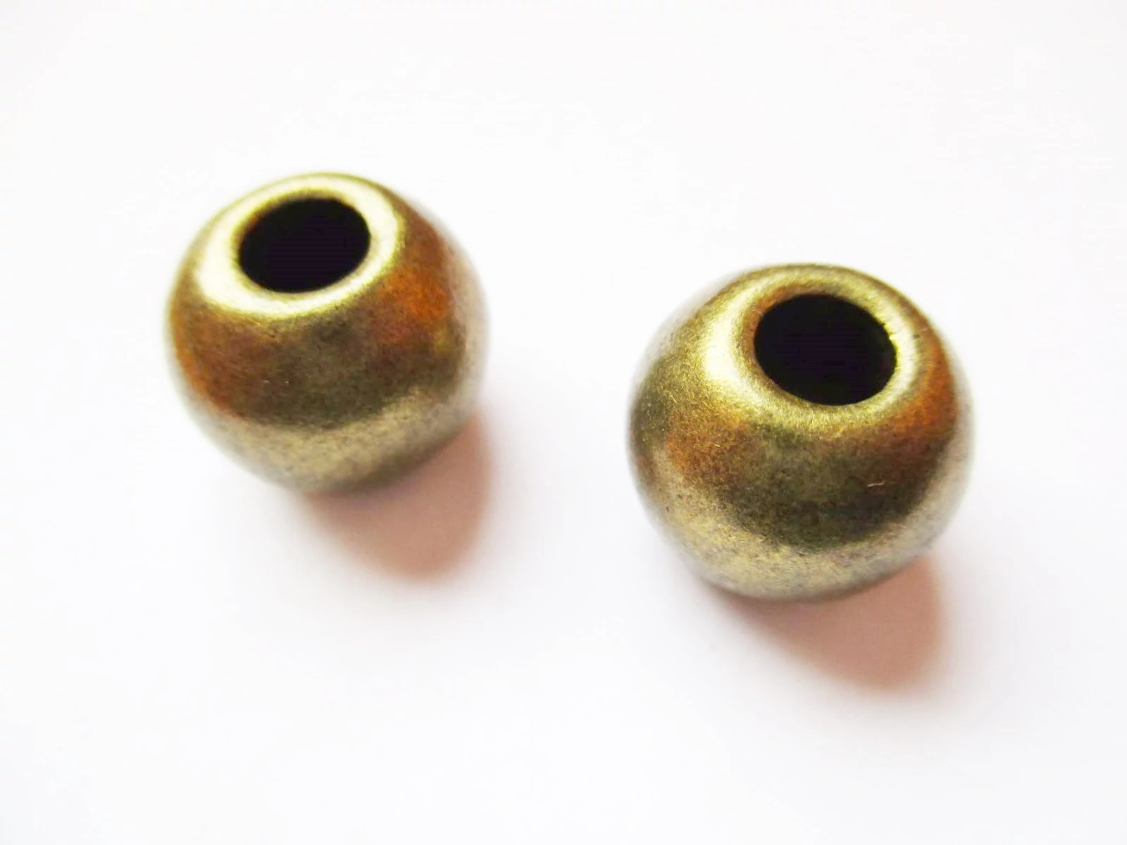 Nagy golyó köztes, antik bronz színű, 12 mm