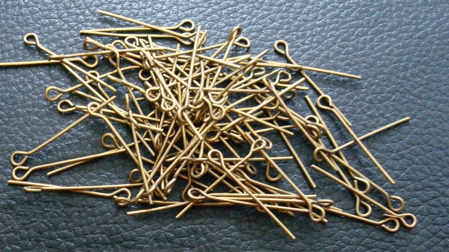 Szerelőpálca, szemes, antik bronz színű, 24 mm