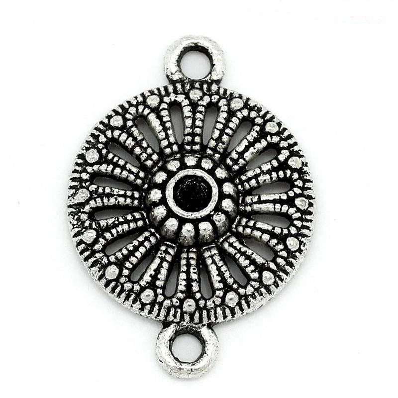 Kerek, mintás összekötő, karkötőalap, medálalap, fülbevalóalap fityegő, medál, antik ezüst színű, 21x15 mm
