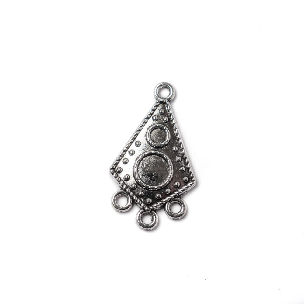 Mintás rombusz összekötő, fülbevalóalap, medál, medálalap, antik ezüst színű, 30x17 mm