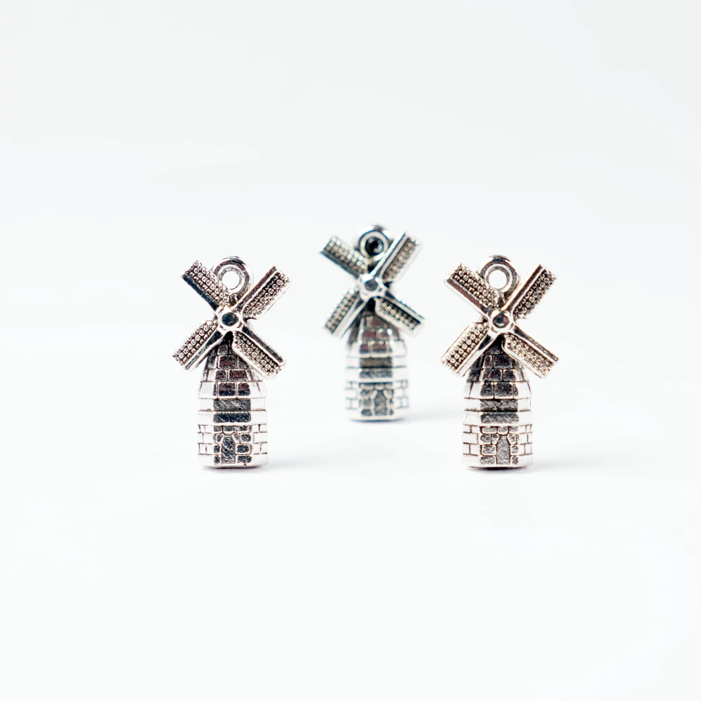 Szélmalom 3D fityegő, medál, antik ezüst színű, 16x11x5 mm