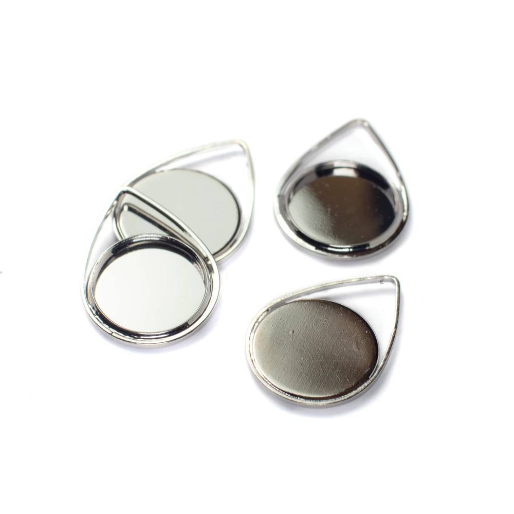 Csepp alakú medálalap, antik ezüst színű, 12 mm-es lencséhez, 21x15 mm