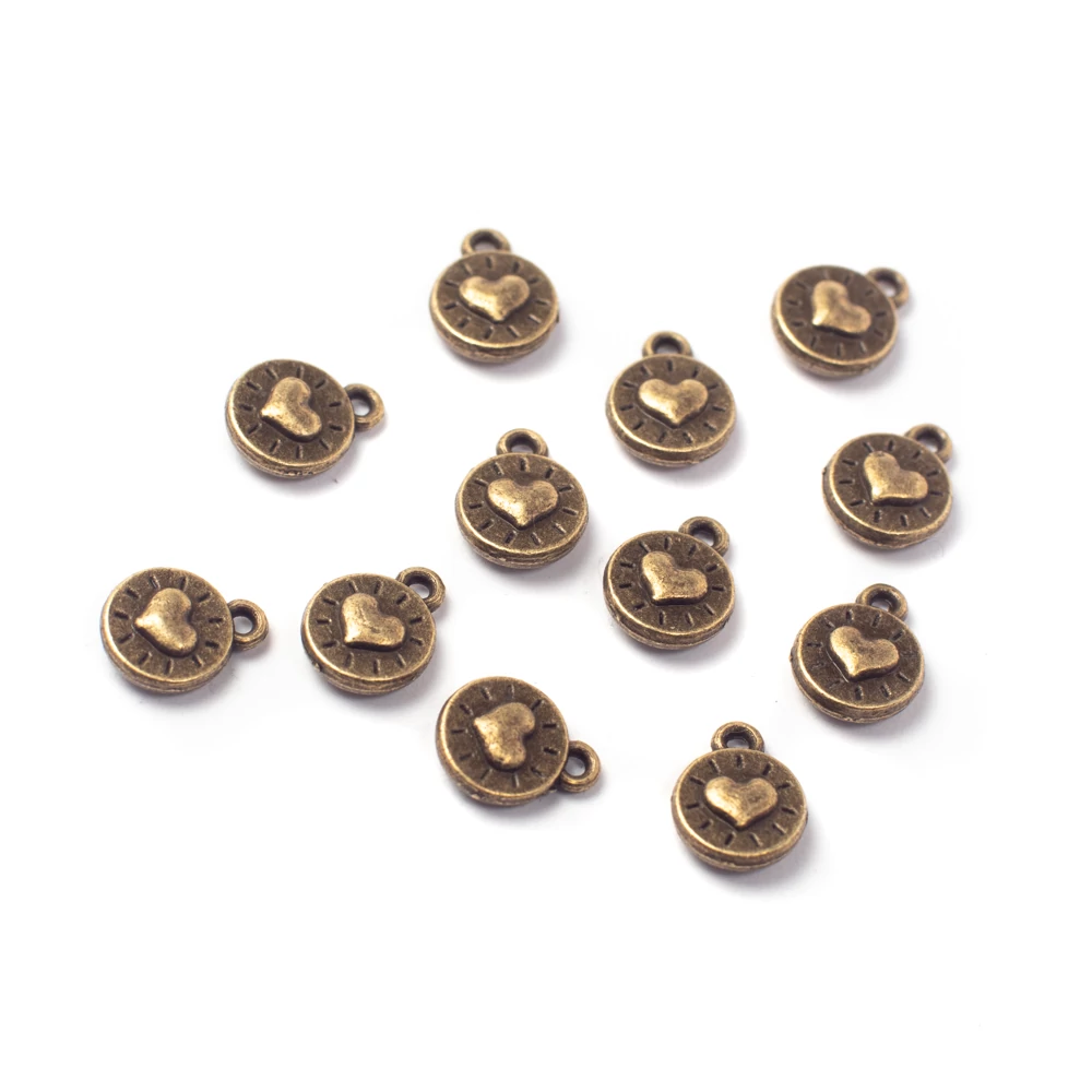 Szív fityegő, medál, antik bronz színű, 10x8 mm
