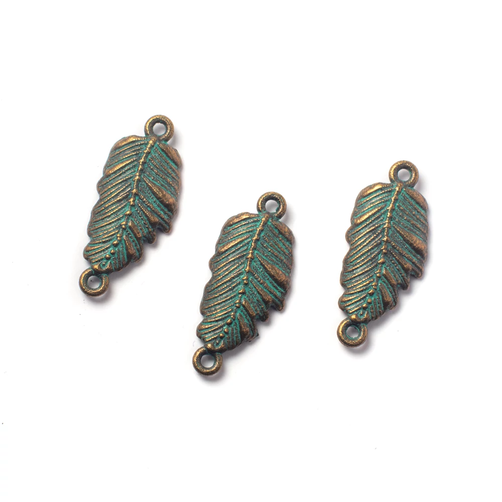 Levél összekötő, fülbevalóalap, medálalap, patina bronz színű, 23x10 mm