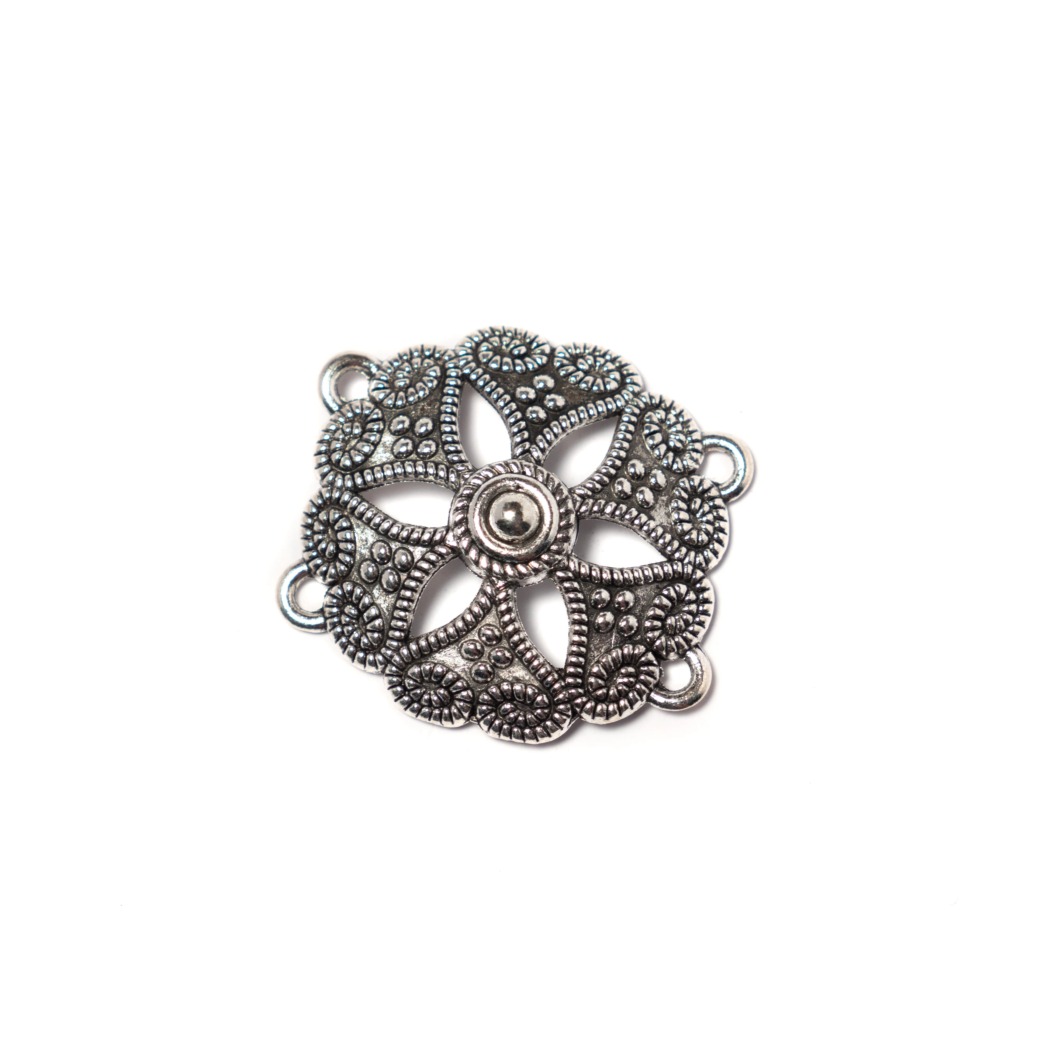 Mintás összekötő, karkötőalap, antik ezüst színű, 30x30 mm