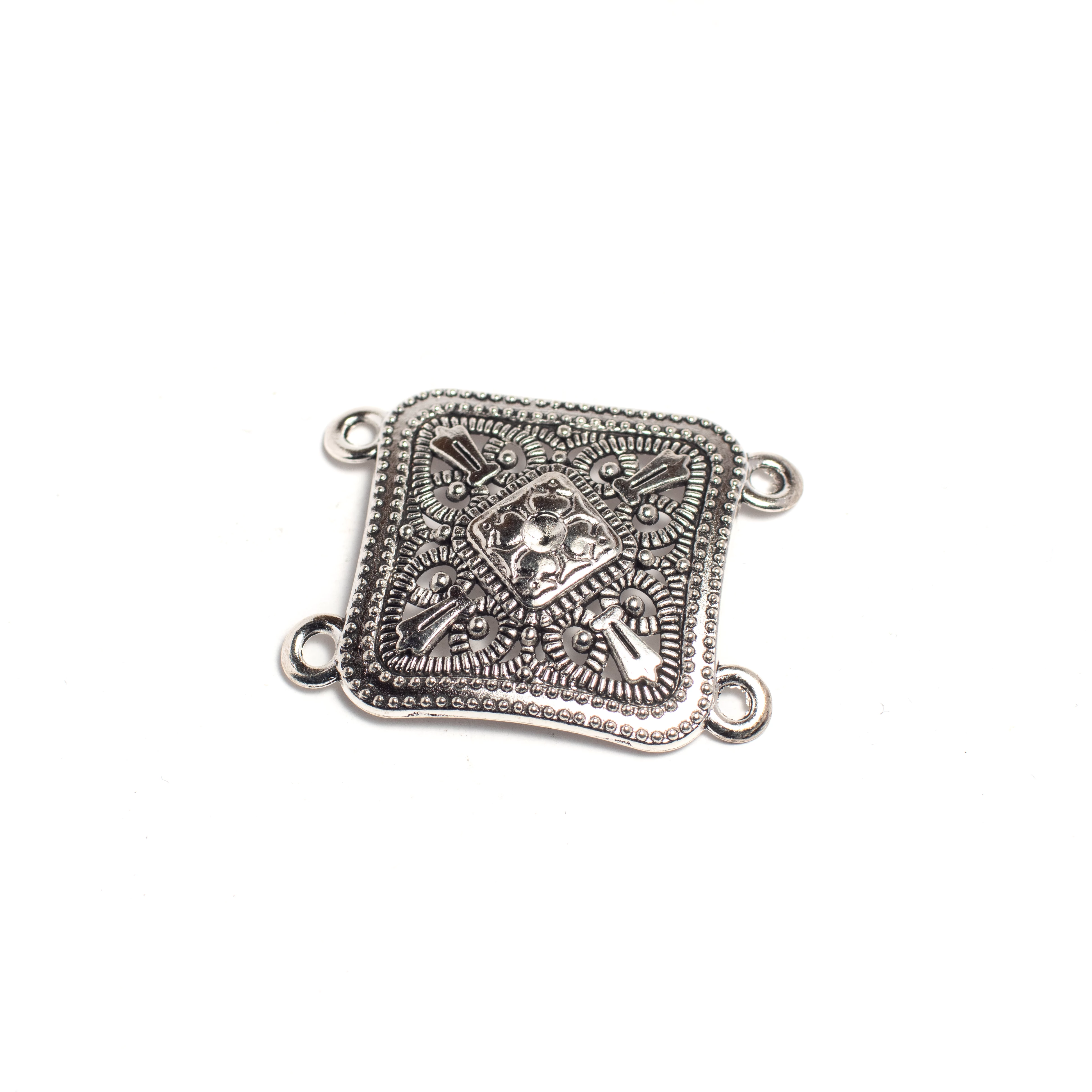 Négyzet összekötő, karkötőalap, medálalap, antik ezüst színű, 38x30 mm