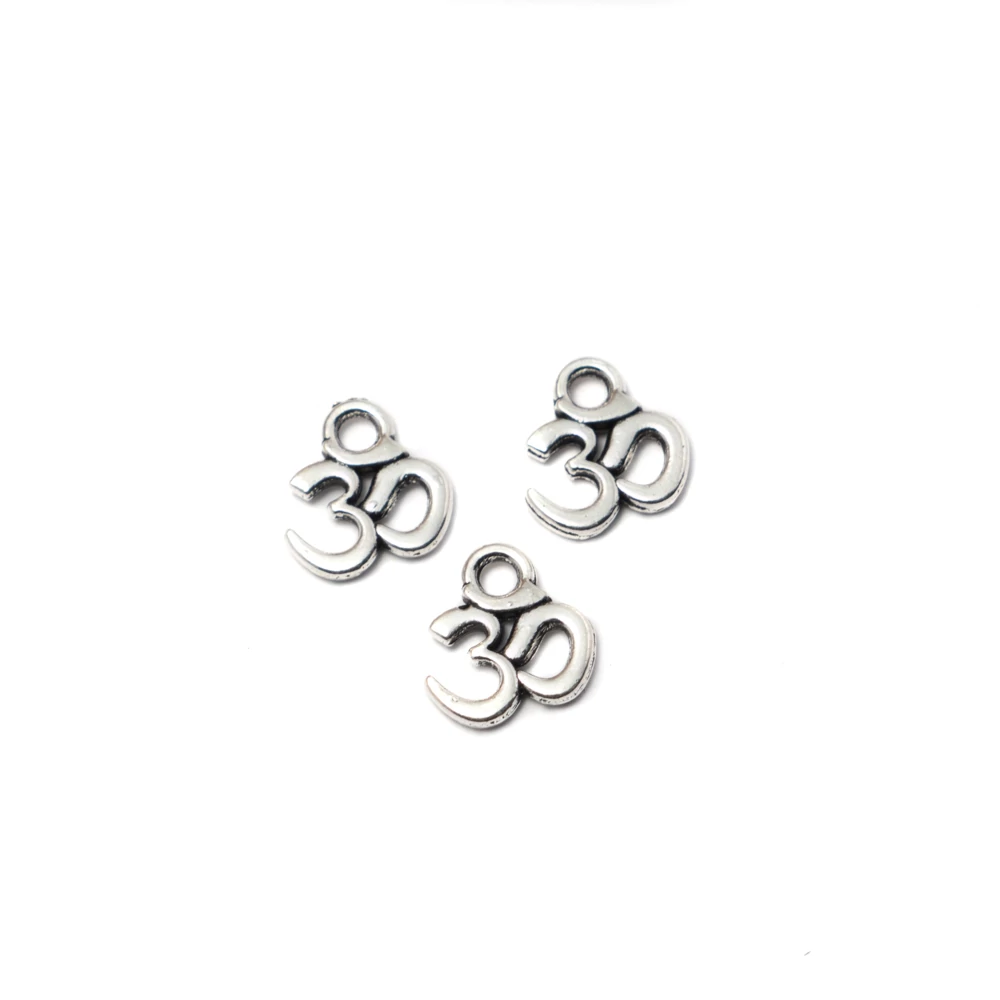 Om fityegő, medál, antik ezüst színű, 10x11 mm