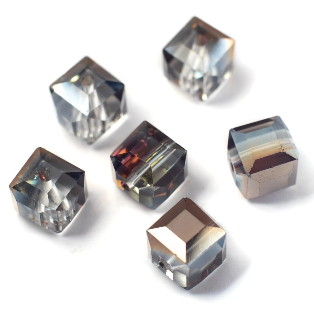 Fél aranybarna, lila, zöld színjátszó kocka üveg gyöngy, 10x10x10 mm
