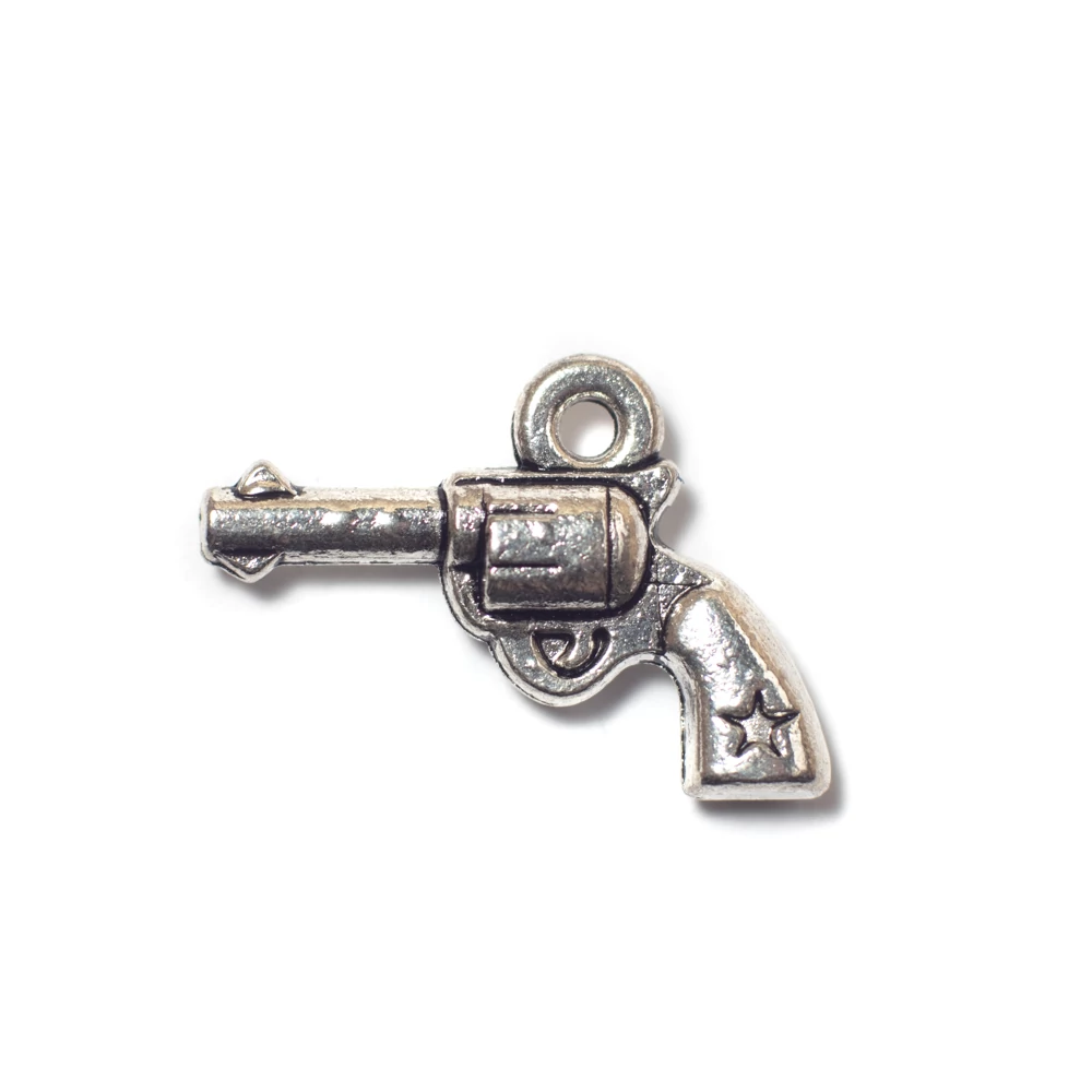 Pisztoly fityegő, medál, antik ezüst színű, 20x14 mm