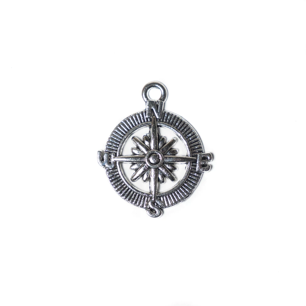 Iránytű fityegő, medál, antik ezüst színű, 30x25 mm
