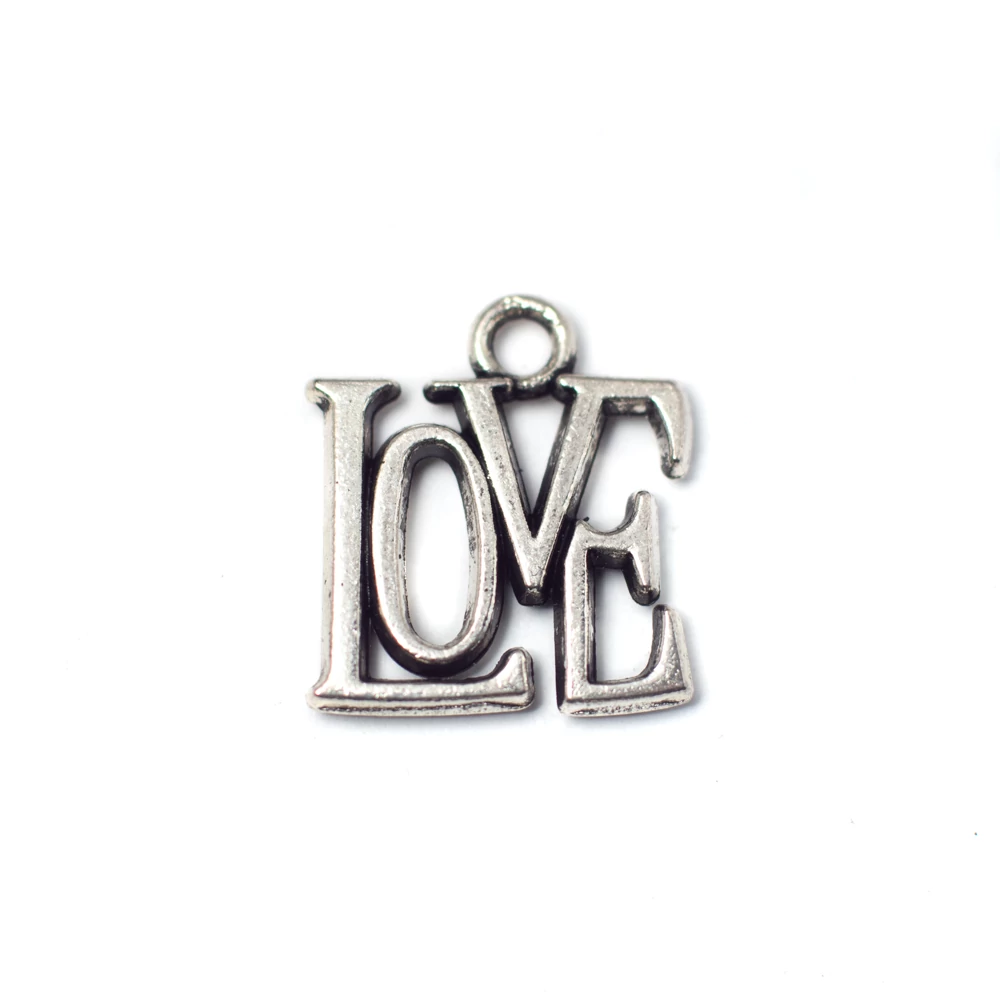 Love felirat fityegő, medál, antik ezüst színű, 13x14 mm