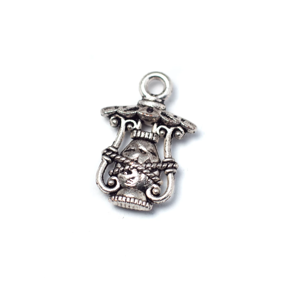 Lámpás, lámpa fityegő, medál, antik ezüst színű, 17x10 mm
