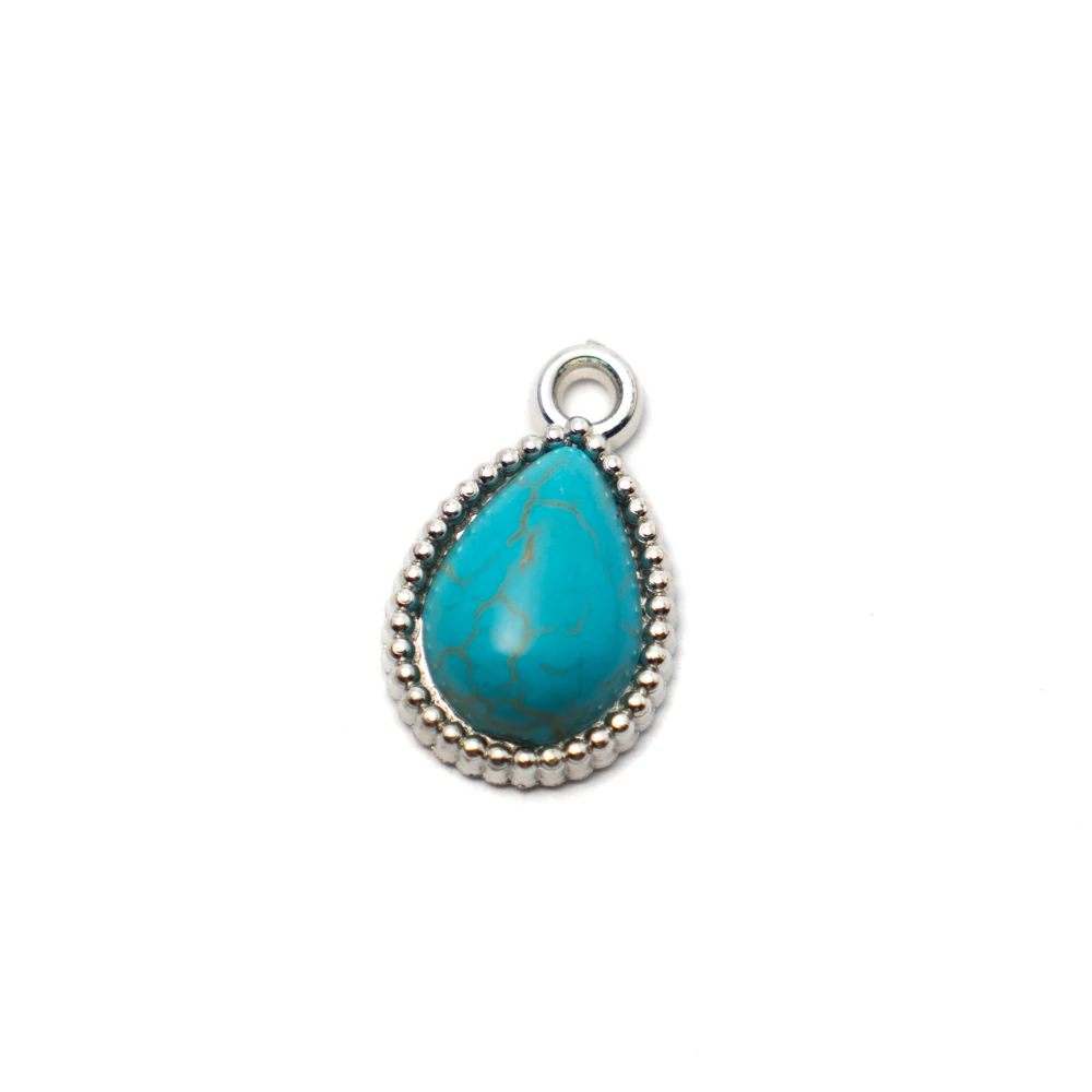 Csepp fityegő, medál imitált türkiz kabosonnal, antik ezüst színű, 21x14 mm