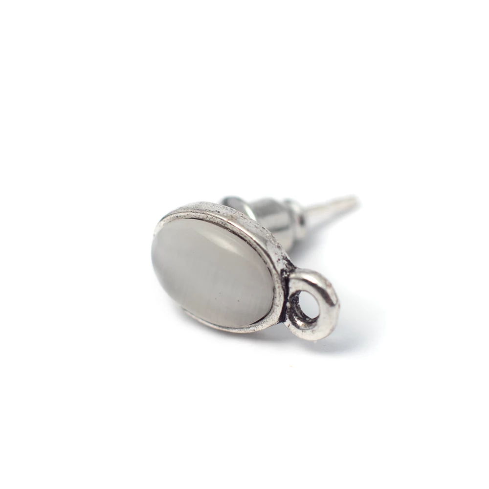 Bedugós fülbevalóalap fehér macskaszem kabosonnal, antik ezüst színű, 12x7 mm