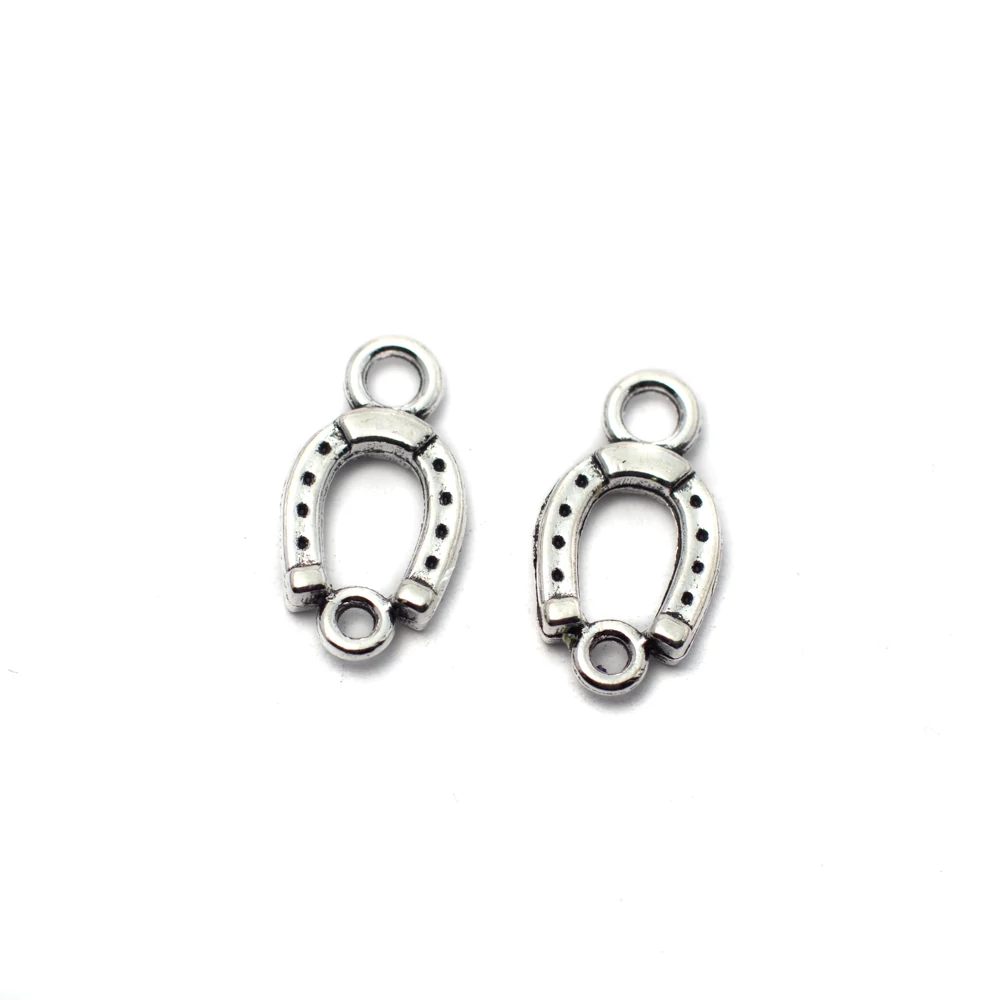 Patkó összekötő, medál, antik ezüst színű, 18x10 mm