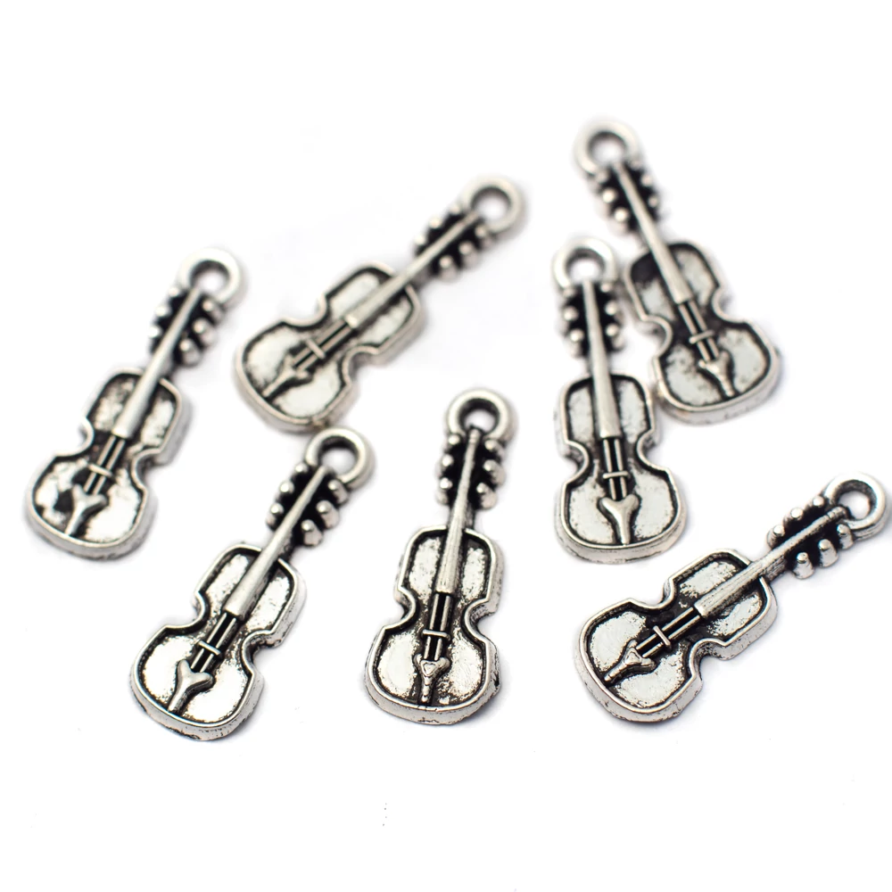 Hegedű, hangszer fityegő, medál, antik ezüst színű, 20x8 mm