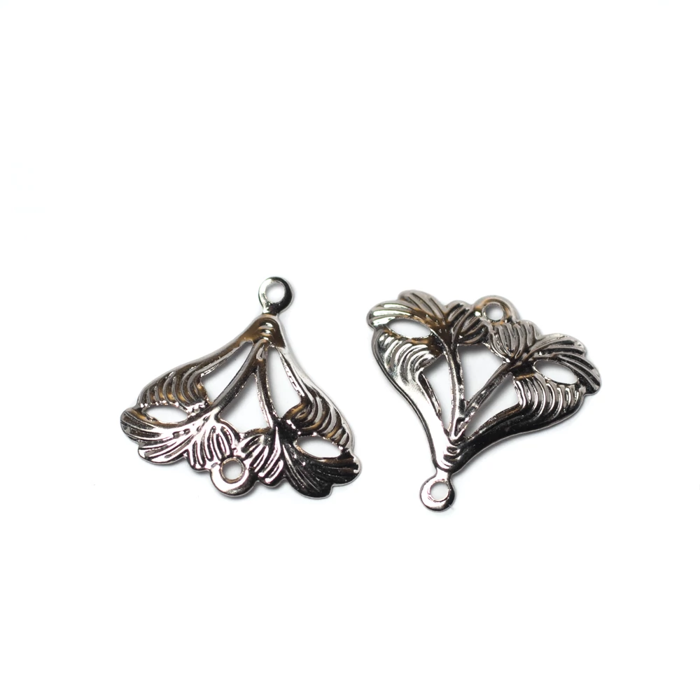 Mintás összekötő, medálalap, fülbevalóalap, fityegő, medál, antik ezüst színű, 18x16 mm