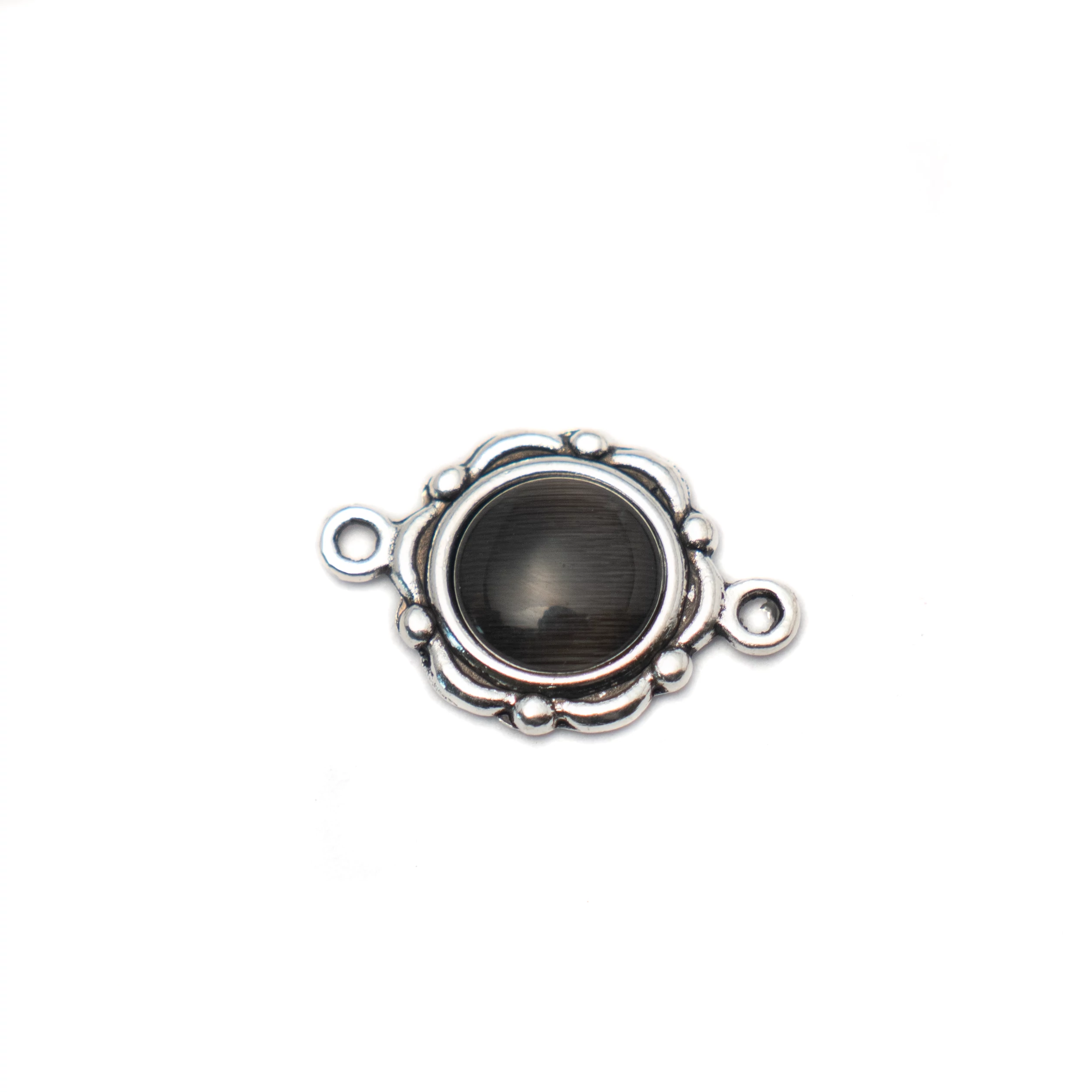 Összekötő fekete macskaszem kabosonnal, antik ezüst színű, 23x15mm
