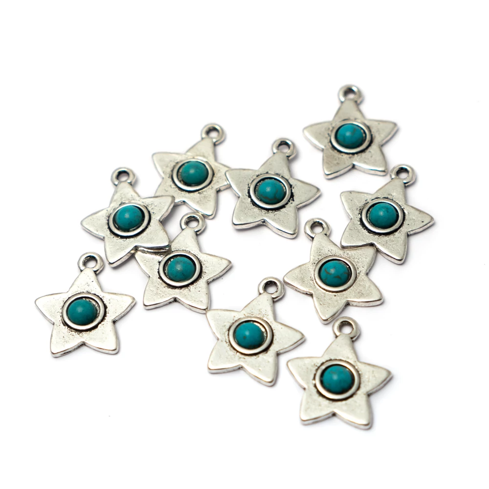 Csillag fityegő, medál türkiz kabosonnal, antik ezüst színű, 16x15 mm