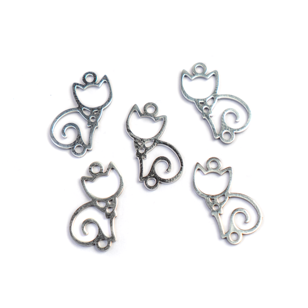 Cica, macska fityegő, medál, rozsdamentes acél, 15x10 mm