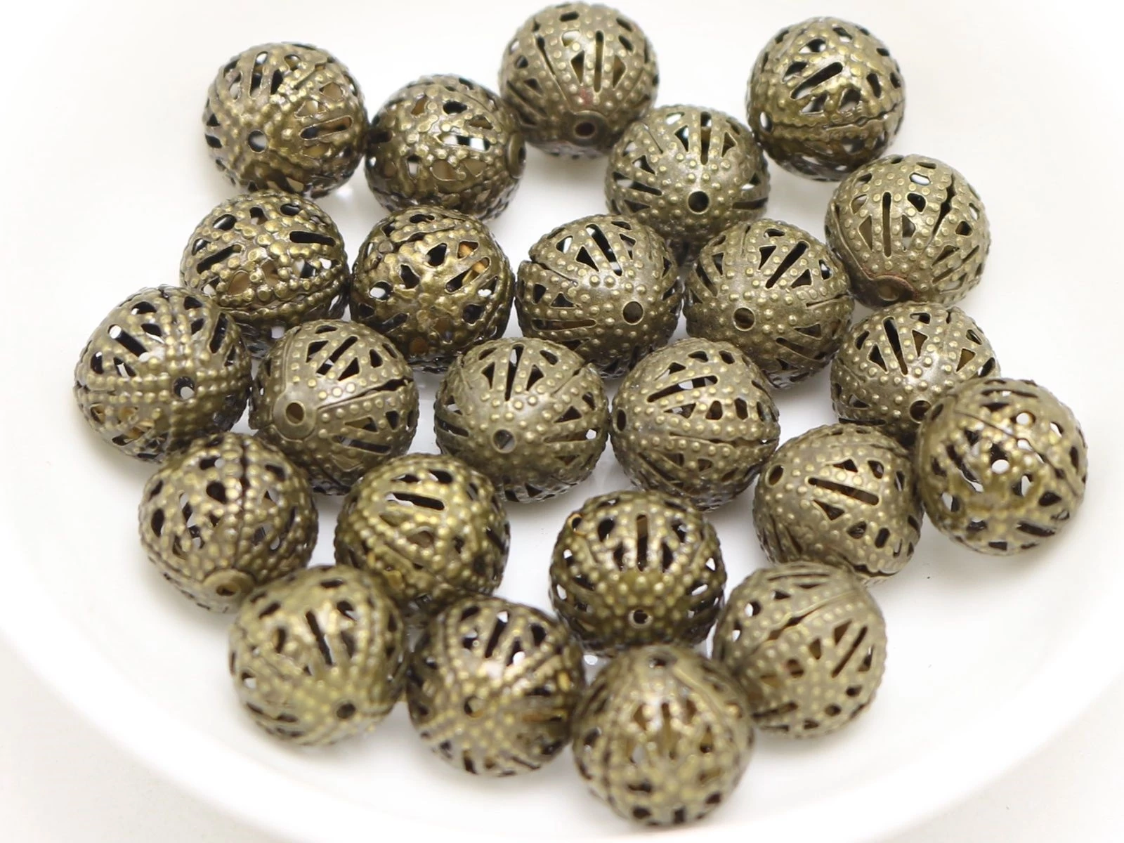 Filigrán köztes, antik bronz színű, 6 mm