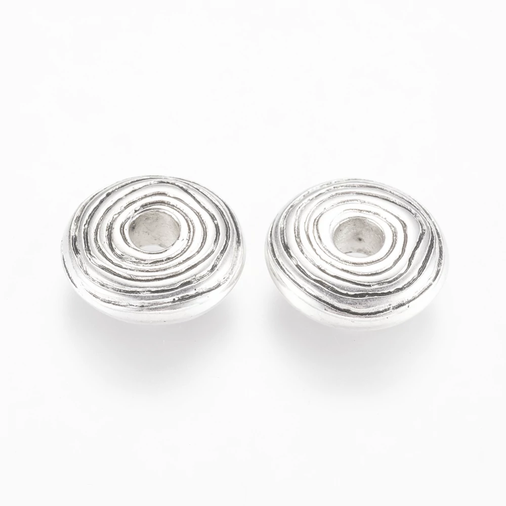 Mintás lapos fánk köztes, antik ezüst színű, műanyag, 14x5 mm