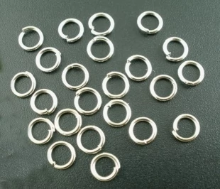 Szerelőkarika, antik ezüst színű, szimpla, 6 mm, 20 db/cs